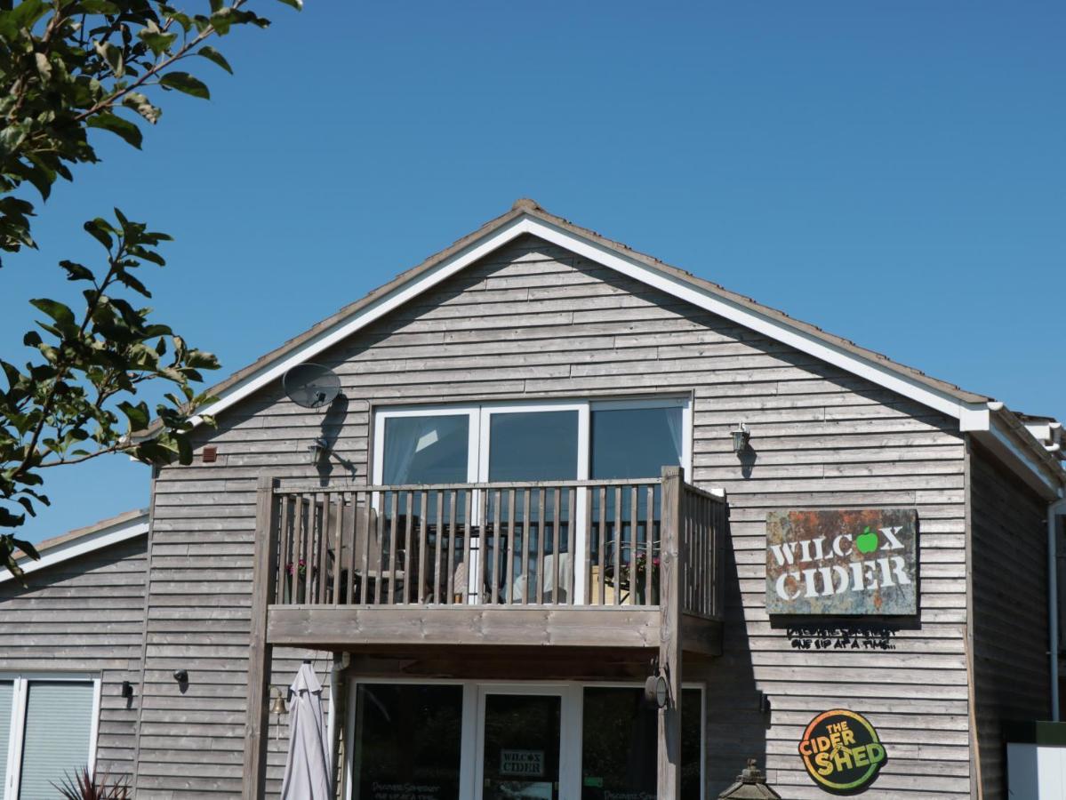 The Cider Shed Apartment Winscombe Bagian luar foto